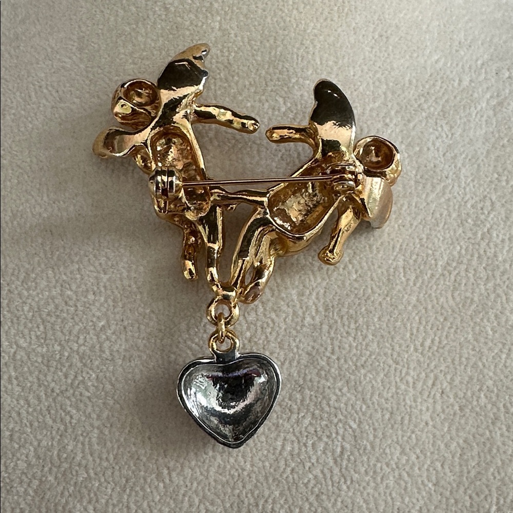 Vintage Chunky Cherubs Pin Gold Tone Silver Tone Dangle Heart - Picture 6 of 6